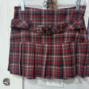No Boundaries Red and Black Plaid Pleated Mini Skirt with Belt vintage low r